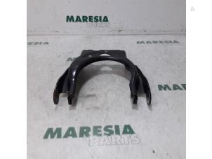 Gebruikte Triangel rechts-voor Citroen C6 (TD) 2.7 HDiF V6 24V Prijs € 50,00 Margeregeling aangeboden door Maresia Parts