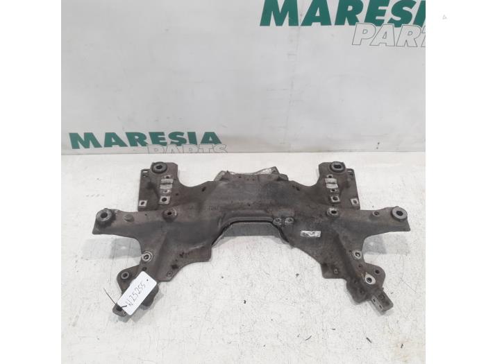 Gebruikte Subframe Citroen C5 III Tourer (RW) 2.7 HDiF V6 24V Autom. Prijs € 105,00 Margeregeling aangeboden door Maresia Parts