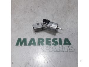 Gebruikte Kontaktslot + Sleutel Citroen C5 III Tourer (RW) 2.7 HDiF V6 24V Autom. Prijs € 40,00 Margeregeling aangeboden door Maresia Parts