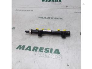Gebruikte Common rail (Injectie) Peugeot 508 SW (8E/8U) 1.6 HDiF 16V Prijs € 50,00 Margeregeling aangeboden door Maresia Parts