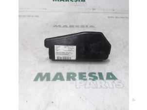 Gebruikte Airbag stoel (zitplaats) Peugeot 308 SW (4E/H) 1.6 VTI 16V Prijs € 35,00 Margeregeling aangeboden door Maresia Parts