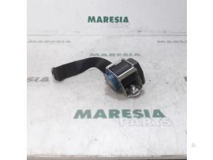 Gebruikte Veiligheidsgordel links-achter Alfa Romeo 159 (939AX) 1.9 JTS 16V Prijs € 50,00 Margeregeling aangeboden door Maresia Parts