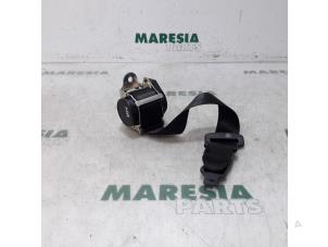 Gebruikte Veiligheidsgordel midden-achter Fiat Tipo (356S) 1.4 16V Prijs € 40,00 Margeregeling aangeboden door Maresia Parts