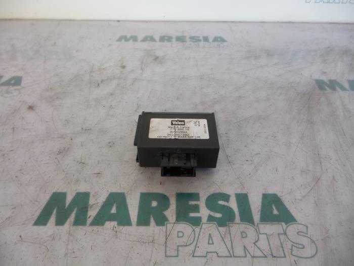 Gebruikte Computer Diversen Peugeot 607 (9D/U) 2.2 HDi 16V FAP Prijs € 50,00 Margeregeling aangeboden door Maresia Parts