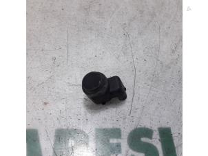 Gebruikte Sensor PDC Renault Koleos I 2.0 dCi 16V Prijs € 20,00 Margeregeling aangeboden door Maresia Parts