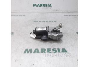Gebruikte Ruitenwissermotor voor Fiat Tipo (356S) 1.4 16V Prijs € 105,00 Margeregeling aangeboden door Maresia Parts