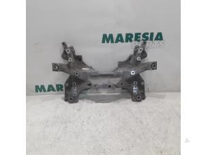 Gebruikte Subframe Peugeot 407 (6C/J) 2.7 HDi V6 24V Prijs € 157,50 Margeregeling aangeboden door Maresia Parts