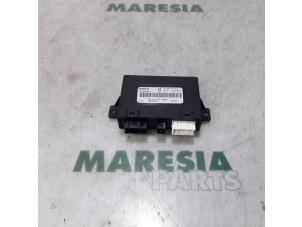 Gebruikte PDC Module Peugeot 407 (6C/J) 2.7 HDi V6 24V Prijs € 105,00 Margeregeling aangeboden door Maresia Parts