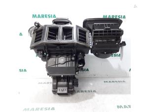 Gebruikte Chaufagebak Alfa Romeo 159 (939AX) 1.9 JTS 16V Prijs € 262,50 Margeregeling aangeboden door Maresia Parts