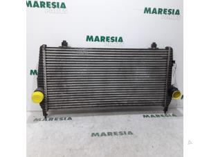 Gebruikte Intercooler Peugeot 407 (6C/J) 2.7 HDi V6 24V Prijs € 50,00 Margeregeling aangeboden door Maresia Parts