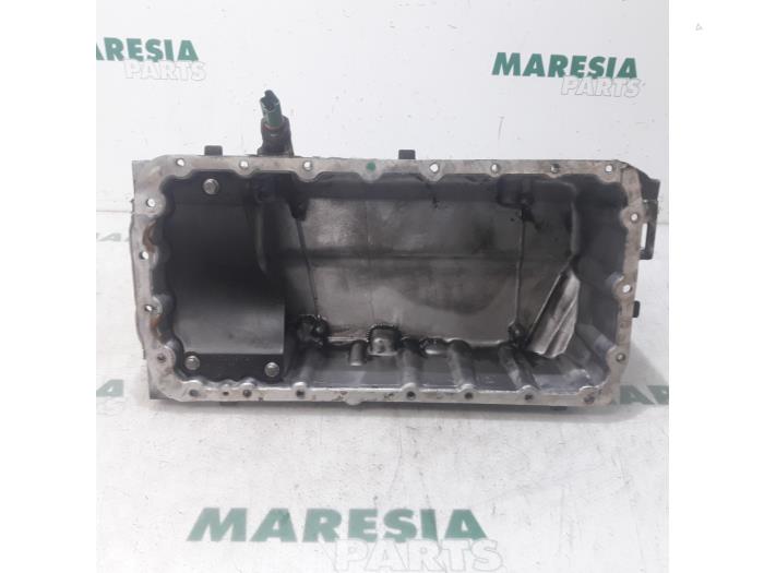 Gebruikte Carterpan Citroen C4 Grand Picasso (UA) 2.0 HDiF 16V 135 Prijs € 50,00 Margeregeling aangeboden door Maresia Parts
