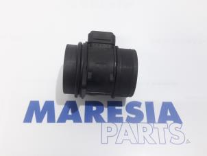 Gebruikte Luchthoeveelheidsmeter Citroen C6 (TD) 2.7 HDiF V6 24V Prijs € 35,00 Margeregeling aangeboden door Maresia Parts