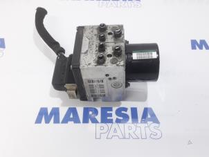 Gebruikte ABS Pomp Citroen C6 (TD) 2.7 HDiF V6 24V Prijs € 262,50 Margeregeling aangeboden door Maresia Parts