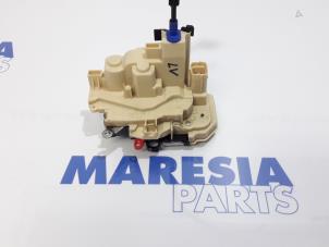 Gebruikte Deurslot Mechaniek 4Deurs links-voor Fiat Panda (312) 0.9 TwinAir 60 Prijs € 35,00 Margeregeling aangeboden door Maresia Parts