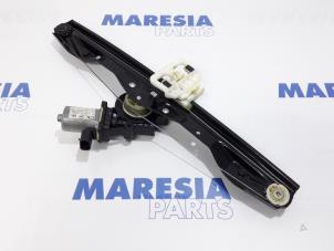 Gebruikte Raammechaniek 4Deurs links-voor Fiat Panda (312) 0.9 TwinAir 60 Prijs € 50,00 Margeregeling aangeboden door Maresia Parts