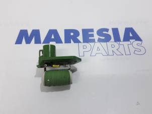 Gebruikte Koelvinweerstand Fiat Panda (312) 0.9 TwinAir 60 Prijs € 35,00 Margeregeling aangeboden door Maresia Parts