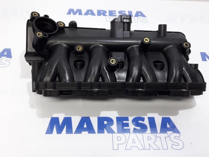 Gebruikte Inlaatspruitstuk Citroen Nemo Prijs € 45,00 Margeregeling aangeboden door Maresia Parts