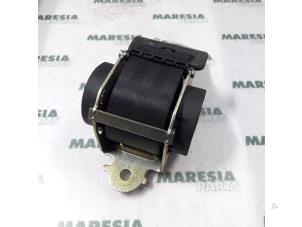 Gebruikte Veiligheidsgordel rechts-achter Peugeot 407 SW (6E) 1.8 16V Prijs € 30,00 Margeregeling aangeboden door Maresia Parts