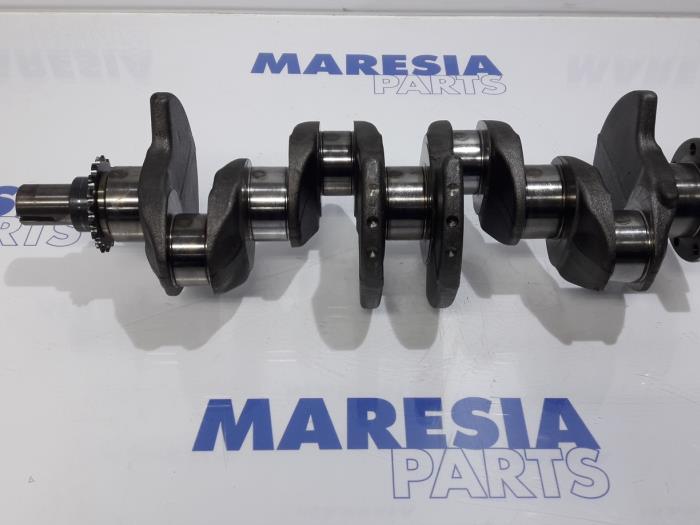 Gebruikte Krukas Renault Megane III Grandtour (KZ) 1.5 dCi 110 Prijs € 157,50 Margeregeling aangeboden door Maresia Parts