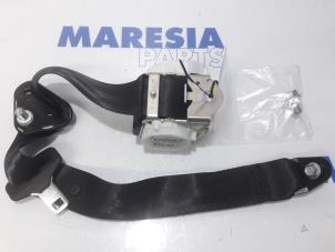 Gebruikte Veiligheidsgordel rechts-achter Fiat 500 (312) 0.9 TwinAir 80 Prijs € 25,00 Margeregeling aangeboden door Maresia Parts