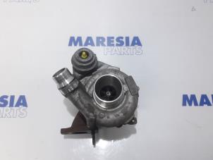 Gebruikte G-lader Renault Trafic New (FL) 2.0 dCi 16V 90 Prijs € 210,00 Margeregeling aangeboden door Maresia Parts