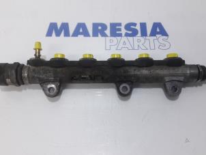 Gebruikte Common rail (Injectie) Renault Trafic New (FL) 2.0 dCi 16V 90 Prijs € 60,00 Margeregeling aangeboden door Maresia Parts