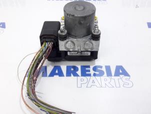Gebruikte ABS Pomp Peugeot 307 Prijs € 183,75 Margeregeling aangeboden door Maresia Parts