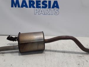 Gebruikte Uitlaat Einddemper Renault Clio IV Estate/Grandtour (7R) 1.5 Energy dCi 90 FAP Prijs € 40,00 Margeregeling aangeboden door Maresia Parts