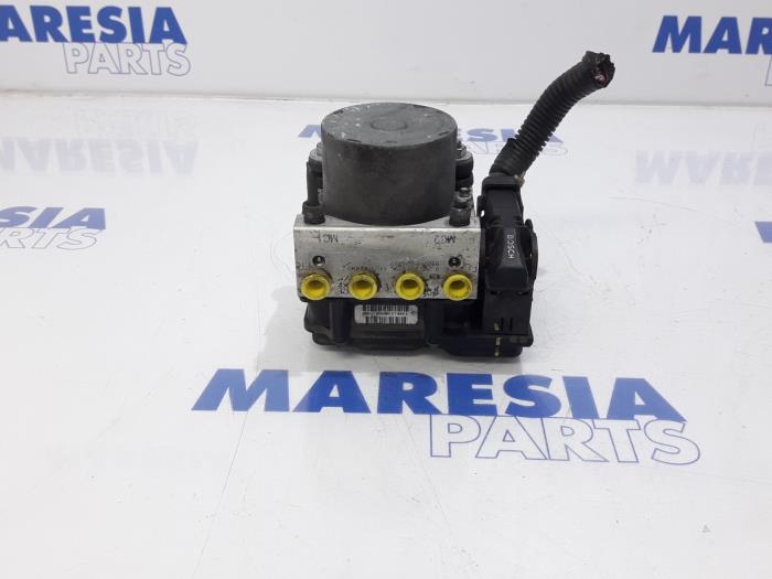Gebruikte ABS Pomp Citroen C1 1.0 12V Prijs € 25,00 Margeregeling aangeboden door Maresia Parts