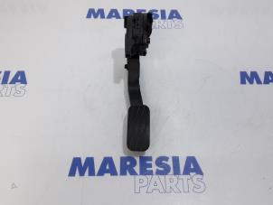 Gebruikte Gaspedaalpositie Sensor Renault Master III (FV) 2.3 dCi 125 16V RWD Prijs € 35,70 Inclusief btw aangeboden door Maresia Parts