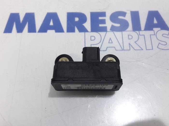 Gebruikte Esp computer Renault Scénic III (JZ) 1.6 16V Prijs € 19,50 Margeregeling aangeboden door Maresia Parts