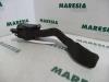 Gaspedaalpositie Sensor van een Citroën C4 Coupé (LA) 1.4 16V 2007