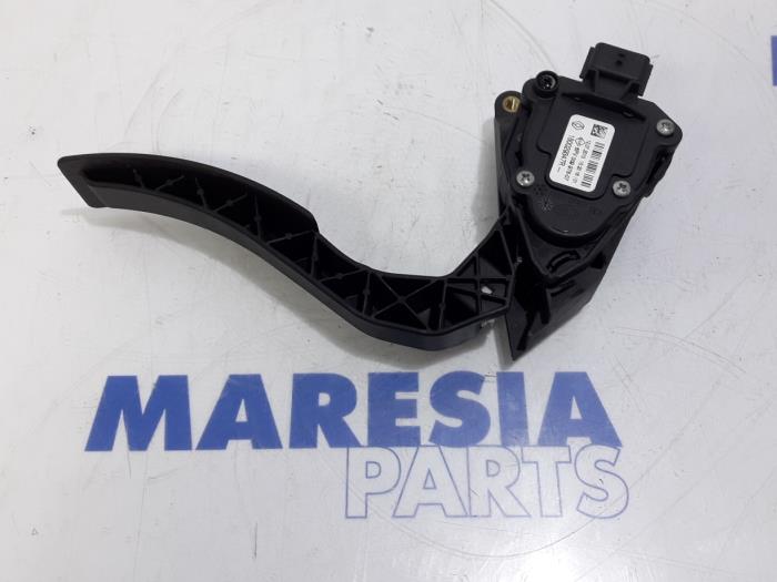 RENAULT Clio 4 generation (2012-2020) Other Control Units 180029347R 19457905