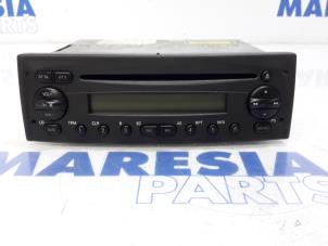 Gebruikte Radio CD Speler Citroen Jumper (U5/ZB) 2.8 HDi Prijs € 85,00 Margeregeling aangeboden door Maresia Parts