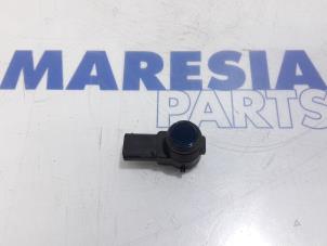 Gebruikte PDC Sensor Peugeot 407 (6C/J) 2.7 HDi V6 24V Prijs € 25,00 Margeregeling aangeboden door Maresia Parts