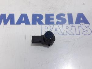 Gebruikte PDC Sensor Peugeot 407 (6C/J) 2.7 HDi V6 24V Prijs € 25,00 Margeregeling aangeboden door Maresia Parts
