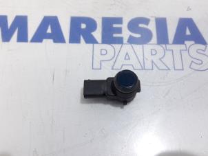 Gebruikte PDC Sensor Peugeot 407 (6C/J) 2.7 HDi V6 24V Prijs € 25,00 Margeregeling aangeboden door Maresia Parts