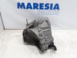 Gebruikte Versnellingsbak Peugeot 3008 I (0U/HU) 1.6 HDiF 16V Prijs € 498,75 Margeregeling aangeboden door Maresia Parts