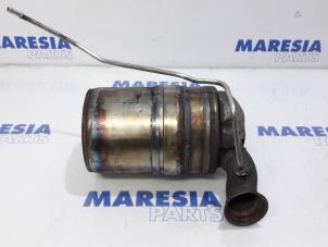 Gebruikte Roetfilter Peugeot 3008 I (0U/HU) 1.6 HDiF 16V Prijs € 210,00 Margeregeling aangeboden door Maresia Parts