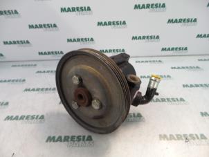 Gebruikte Pomp Servo Fiat Marea Weekend (185BX/CX) 1.6 SX,ELX 16V Prijs € 40,00 Margeregeling aangeboden door Maresia Parts