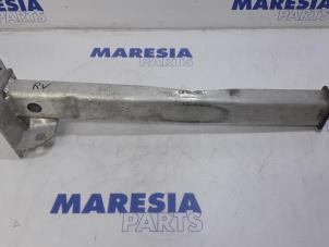 Gebruikte Subframe Peugeot 3008 I (0U/HU) 1.6 HDiF 16V Prijs € 25,00 Margeregeling aangeboden door Maresia Parts