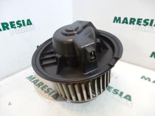 Gebruikte Kachel Ventilatiemotor Fiat Multipla (186) 1.9 JTD 105 SX,ELX Prijs € 40,00 Margeregeling aangeboden door Maresia Parts