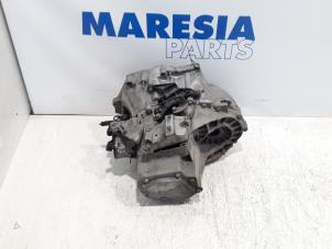Gebruikte Versnellingsbak Peugeot 208 I (CA/CC/CK/CL) 1.6 16V THP 155 Prijs € 525,00 Margeregeling aangeboden door Maresia Parts