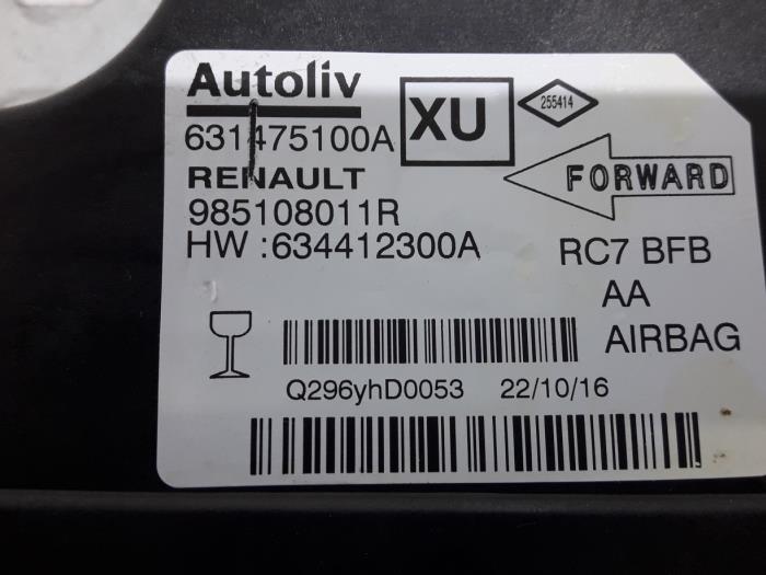 Module Airbag van een Renault Megane IV Estate (RFBK) 1.5 Energy dCi 110 2016