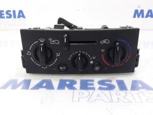 Gebruikte Chaufage Bedieningspaneel Peugeot 207 CC (WB) 1.6 16V Prijs € 40,00 Margeregeling aangeboden door Maresia Parts