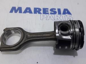 Gebruikte Zuiger Peugeot Partner (GC/GF/GG/GJ/GK) 1.6 HDI 75 16V Prijs € 72,60 Inclusief btw aangeboden door Maresia Parts