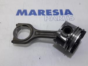 Gebruikte Zuiger Peugeot Partner (GC/GF/GG/GJ/GK) 1.6 HDI 75 16V Prijs € 72,60 Inclusief btw aangeboden door Maresia Parts