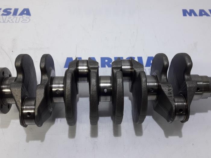 Gebruikte Krukas Peugeot Partner (GC/GF/GG/GJ/GK) 1.6 HDI 75 16V Prijs € 120,94 Inclusief btw aangeboden door Maresia Parts