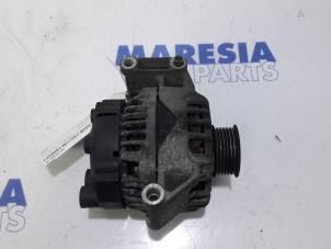 Gebruikte Dynamo Fiat Punto Evo (199) 1.3 JTD Multijet Start&Stop 16V Prijs € 75,00 Margeregeling aangeboden door Maresia Parts