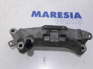 Gebruikte Motorsteun Citroen DS 3 (SA) 1.2 12V PureTech 130 Prijs € 50,00 Margeregeling aangeboden door Maresia Parts